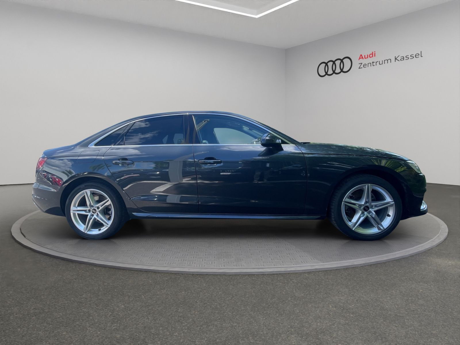 Audi - A4 Limousine_8