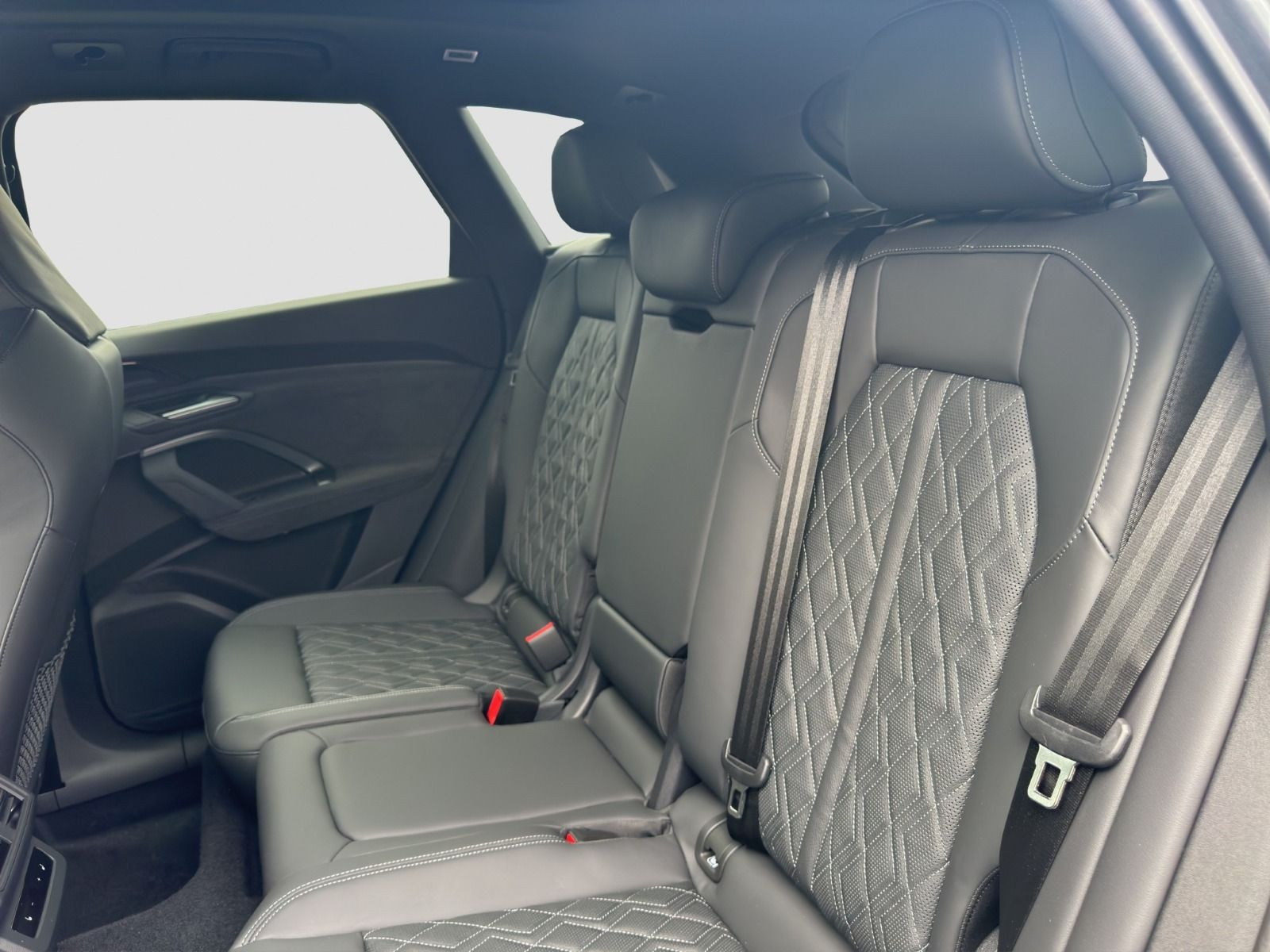 Audi - SQ5_13