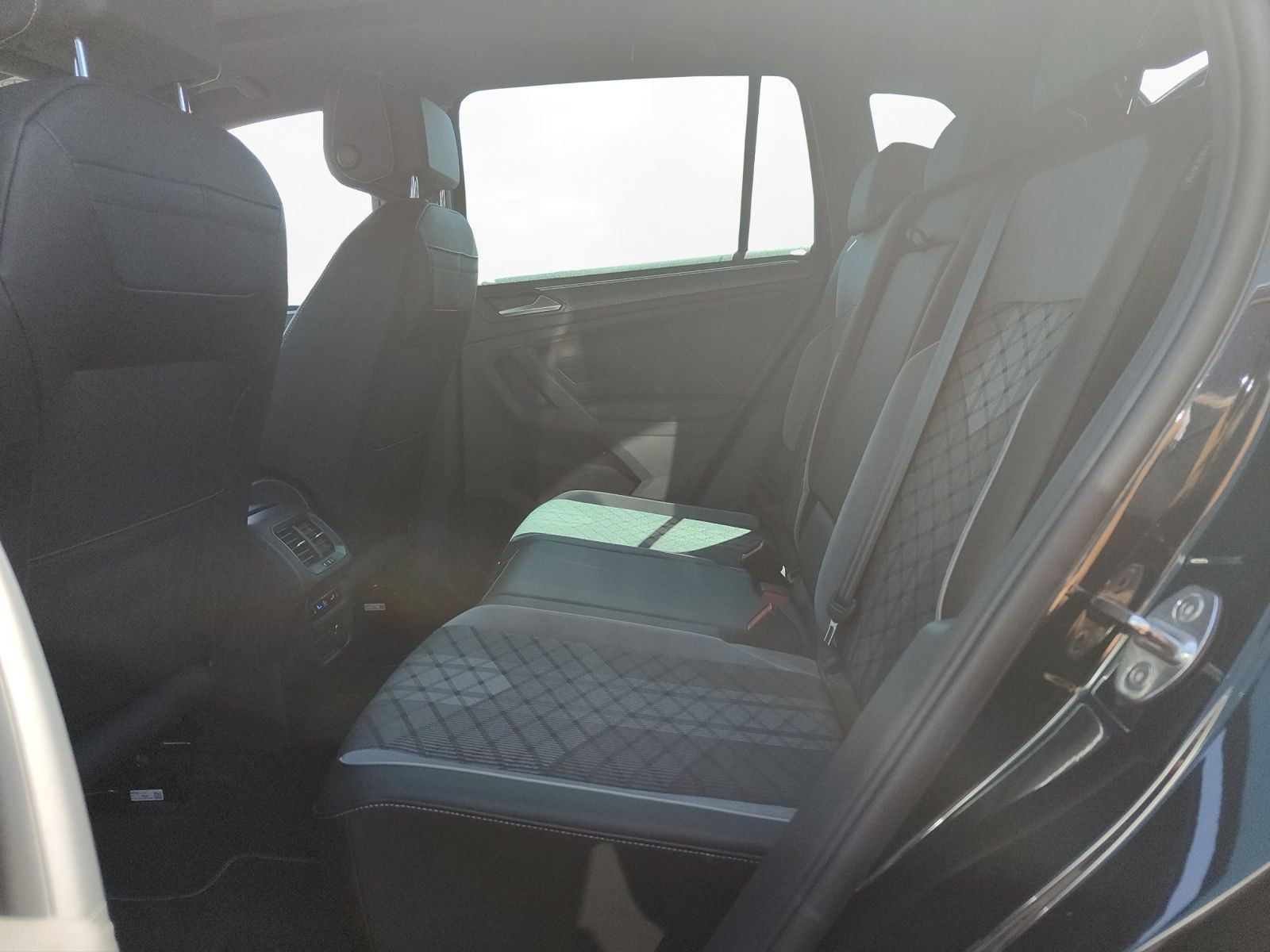 Volkswagen - Tiguan_4