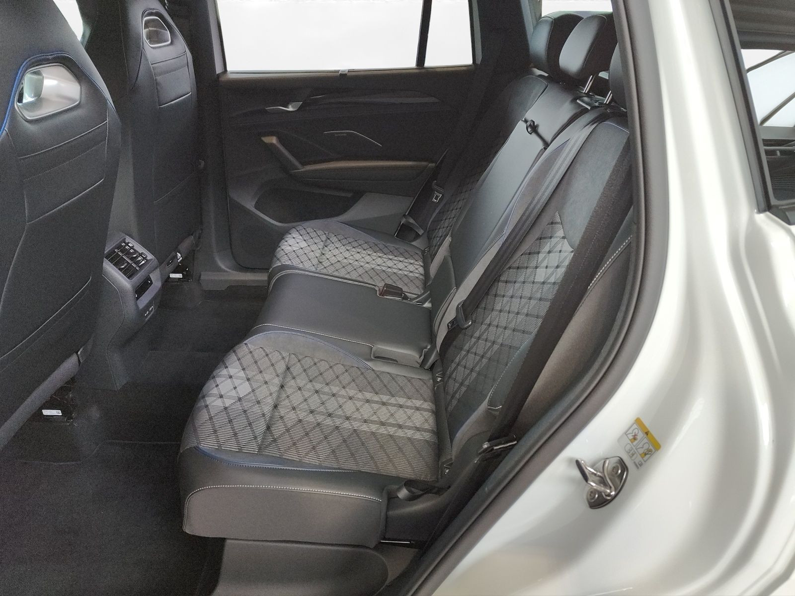 Volkswagen - Tayron_6