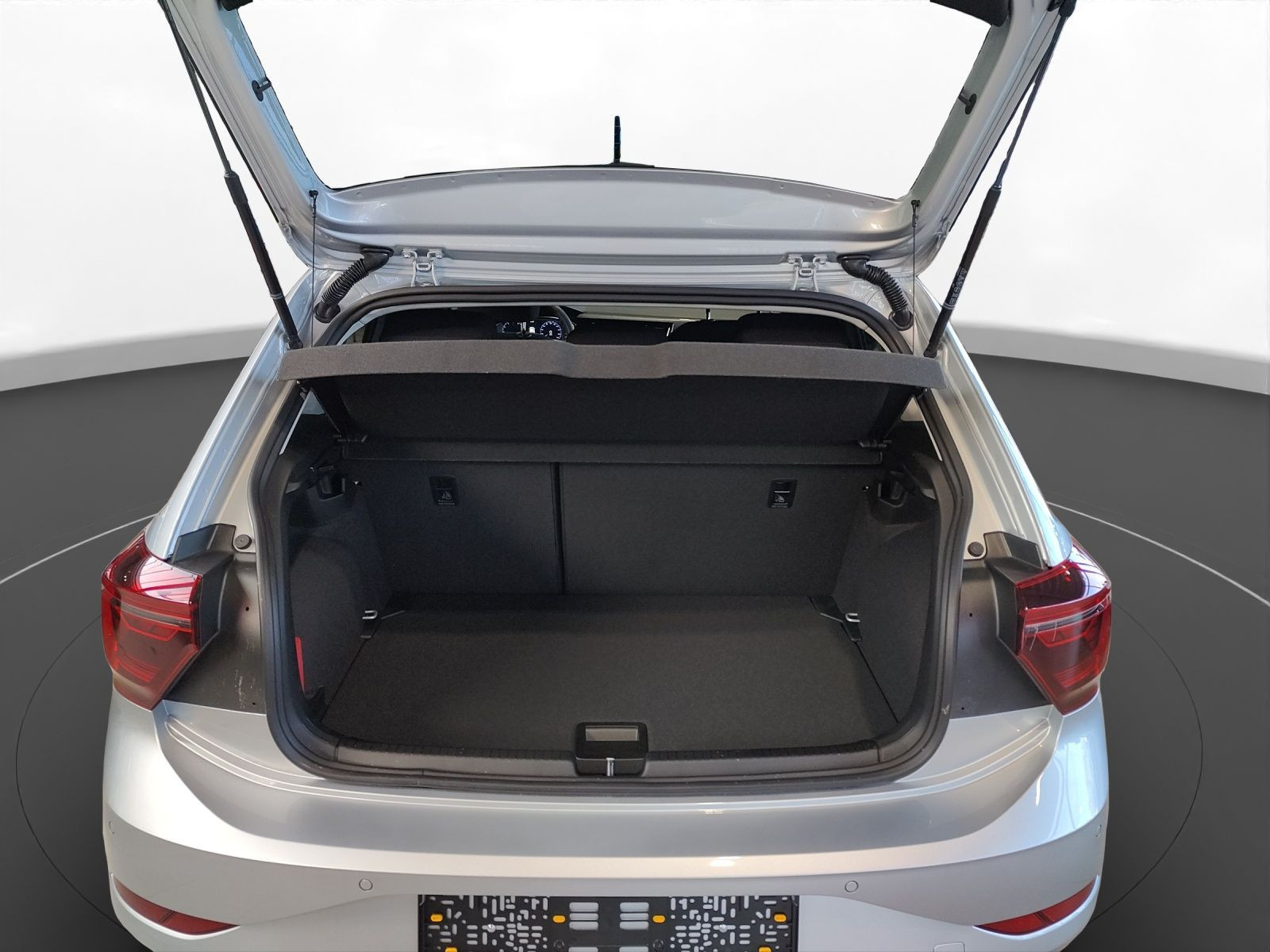 Volkswagen - Polo_11