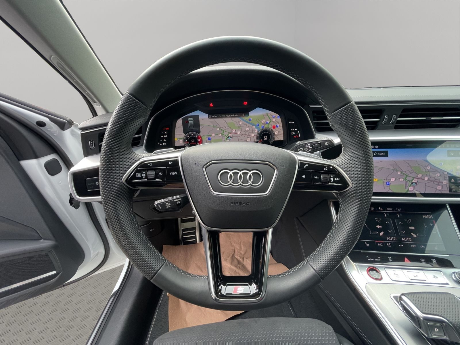 Audi - S6_12
