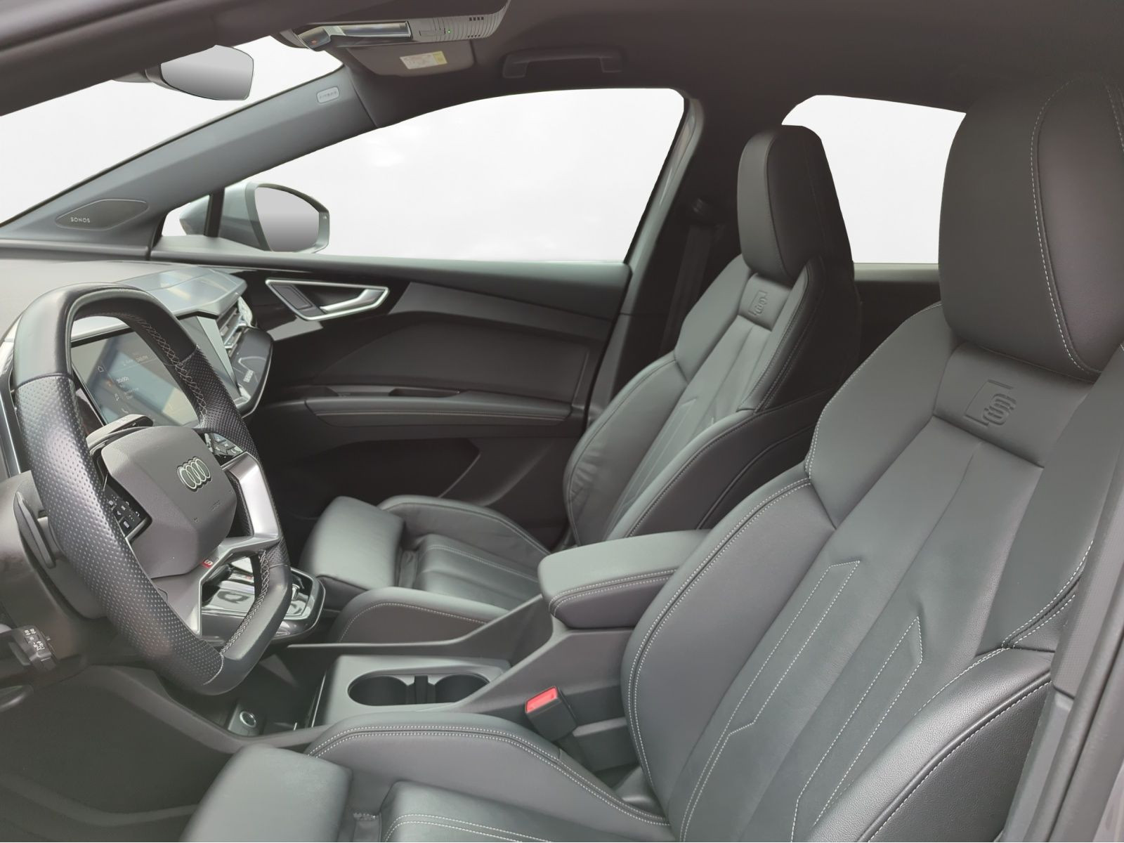 Audi - Q4 Sportback e-tron_4