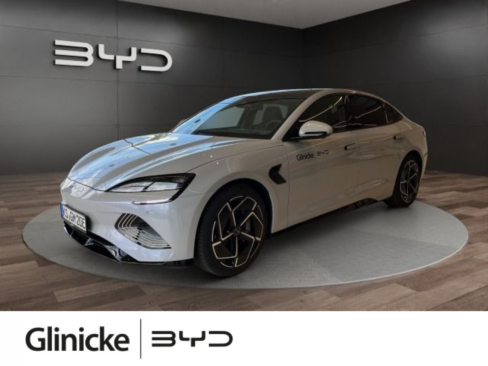 Seal Excellence AWD Panorama-Glasdach 360°Kamera