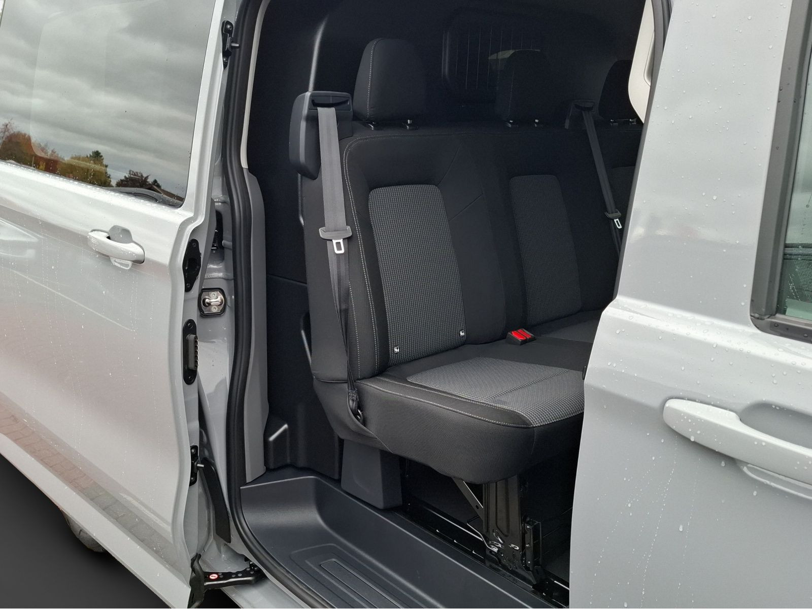 Volkswagen - T7 Transporter_12