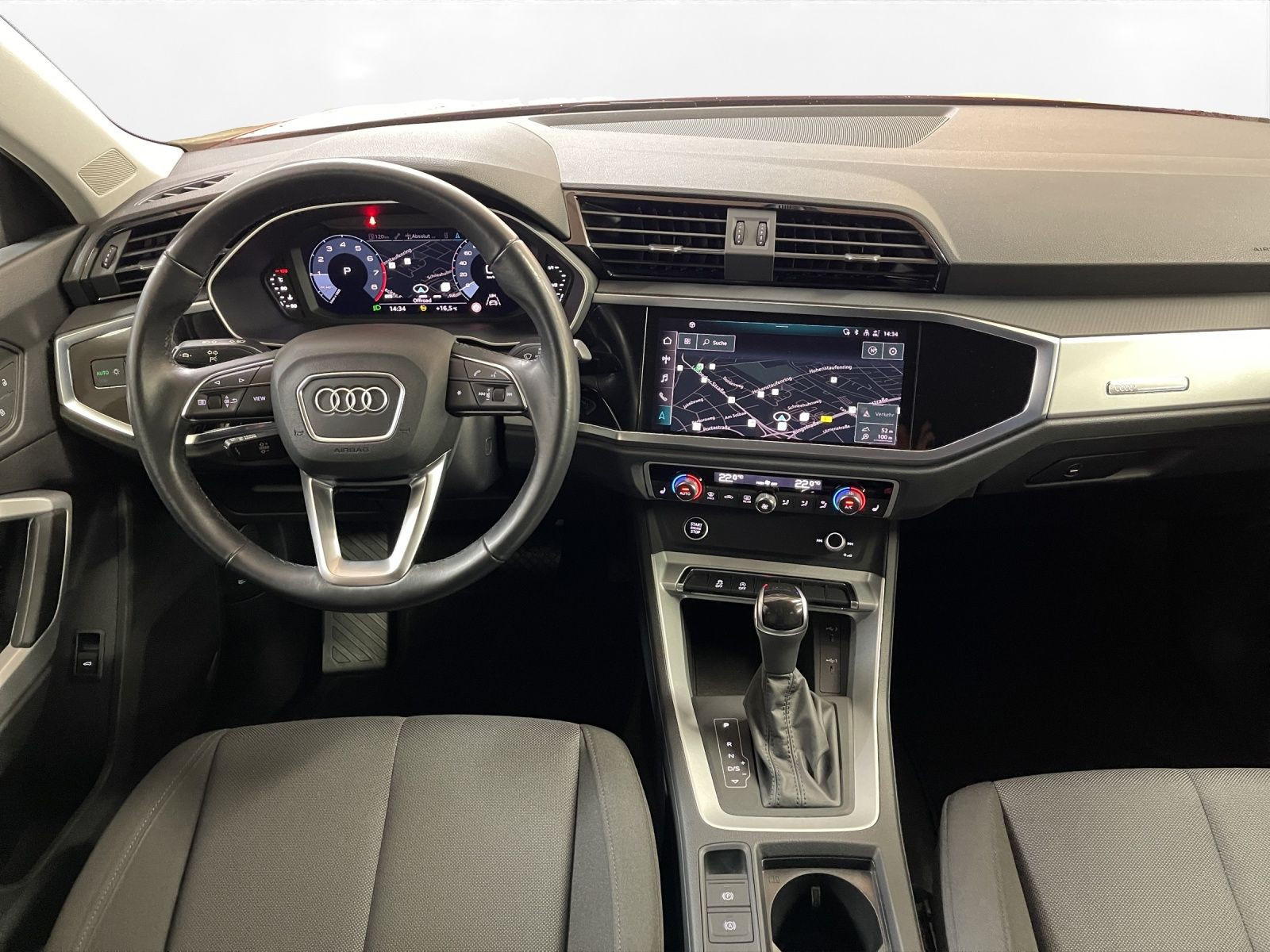 Audi - Q3_20