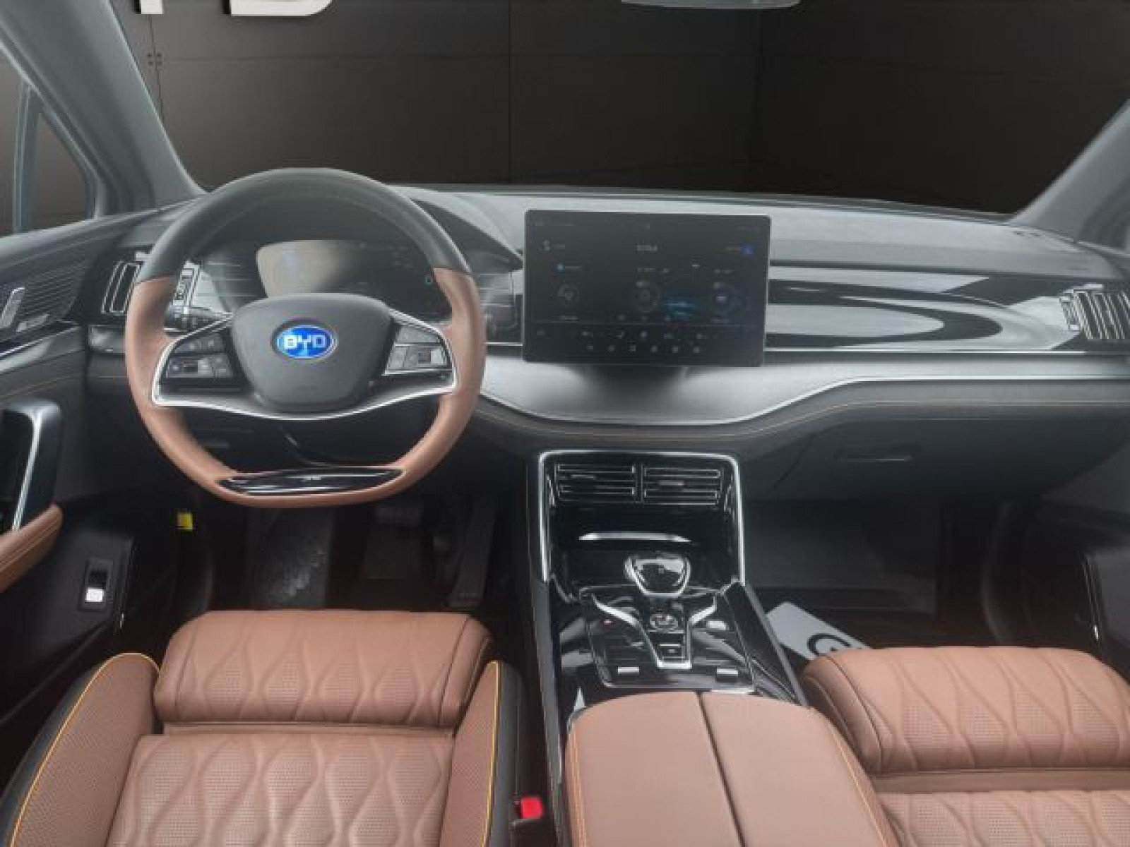 BYD - TANG_13