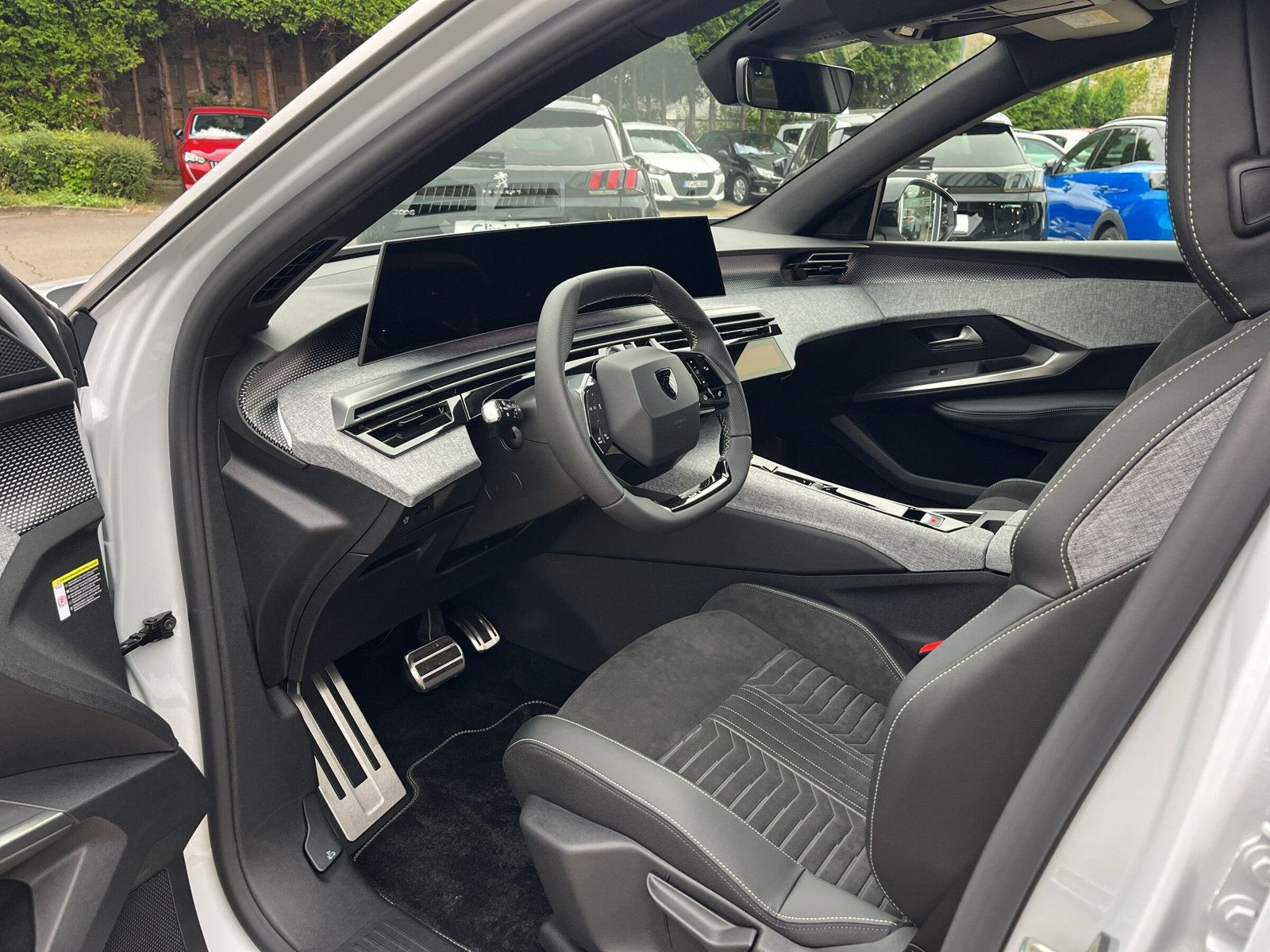 Peugeot - 5008_5