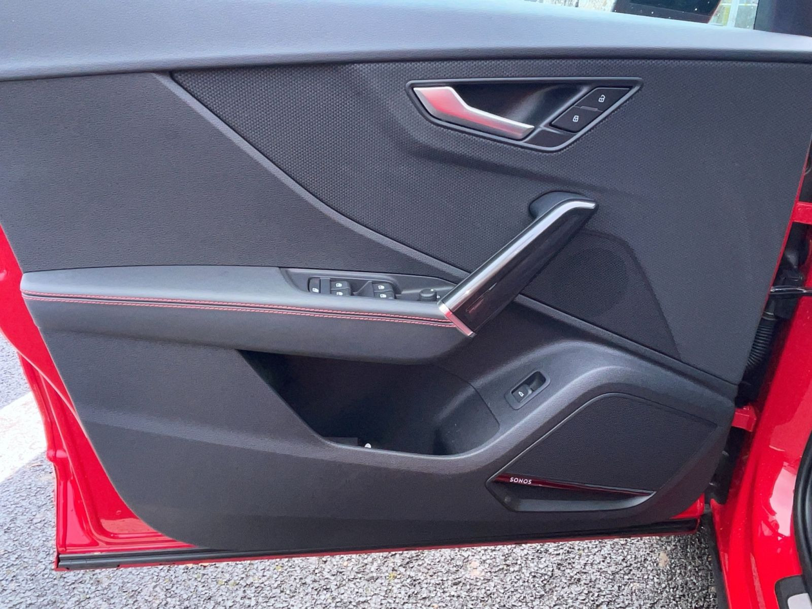 Audi - SQ2_16