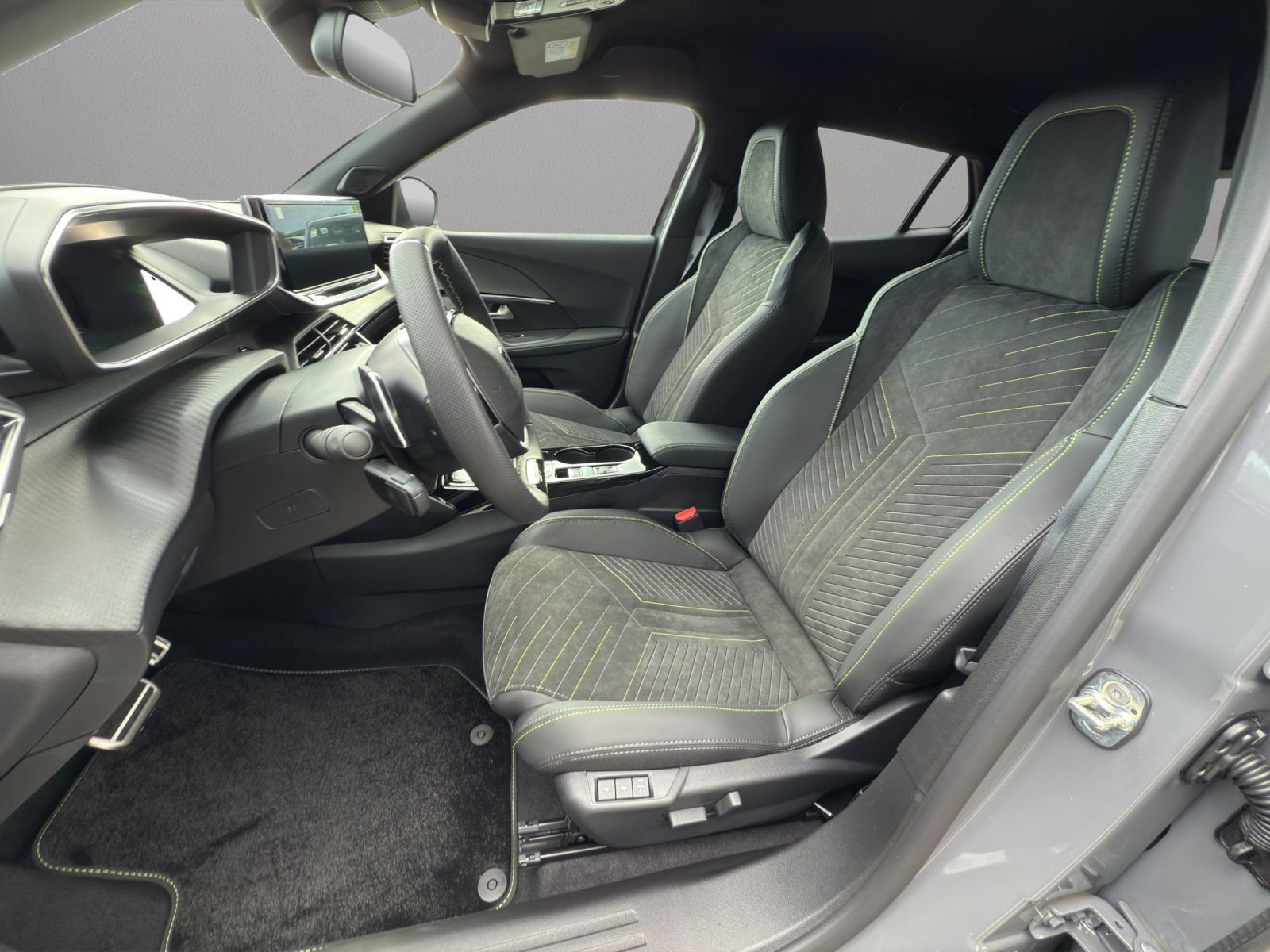 Peugeot - 2008_11
