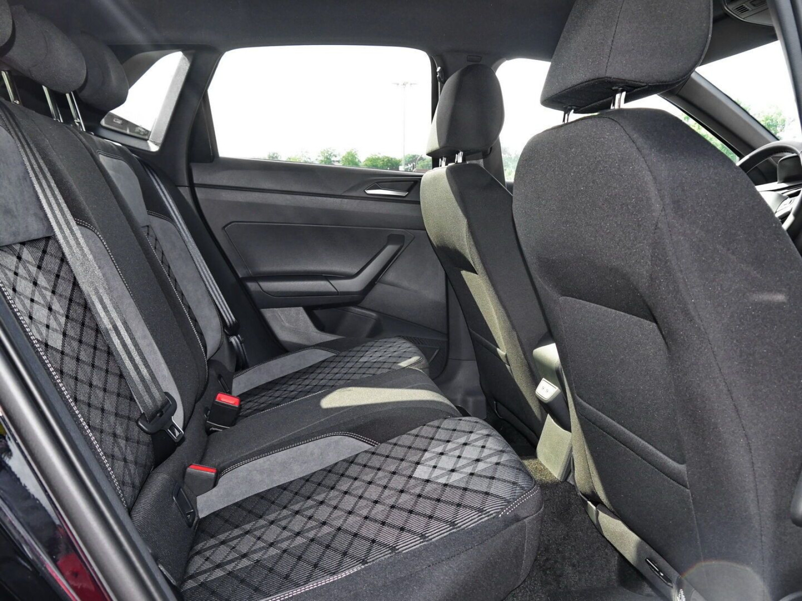 Volkswagen - Polo_9