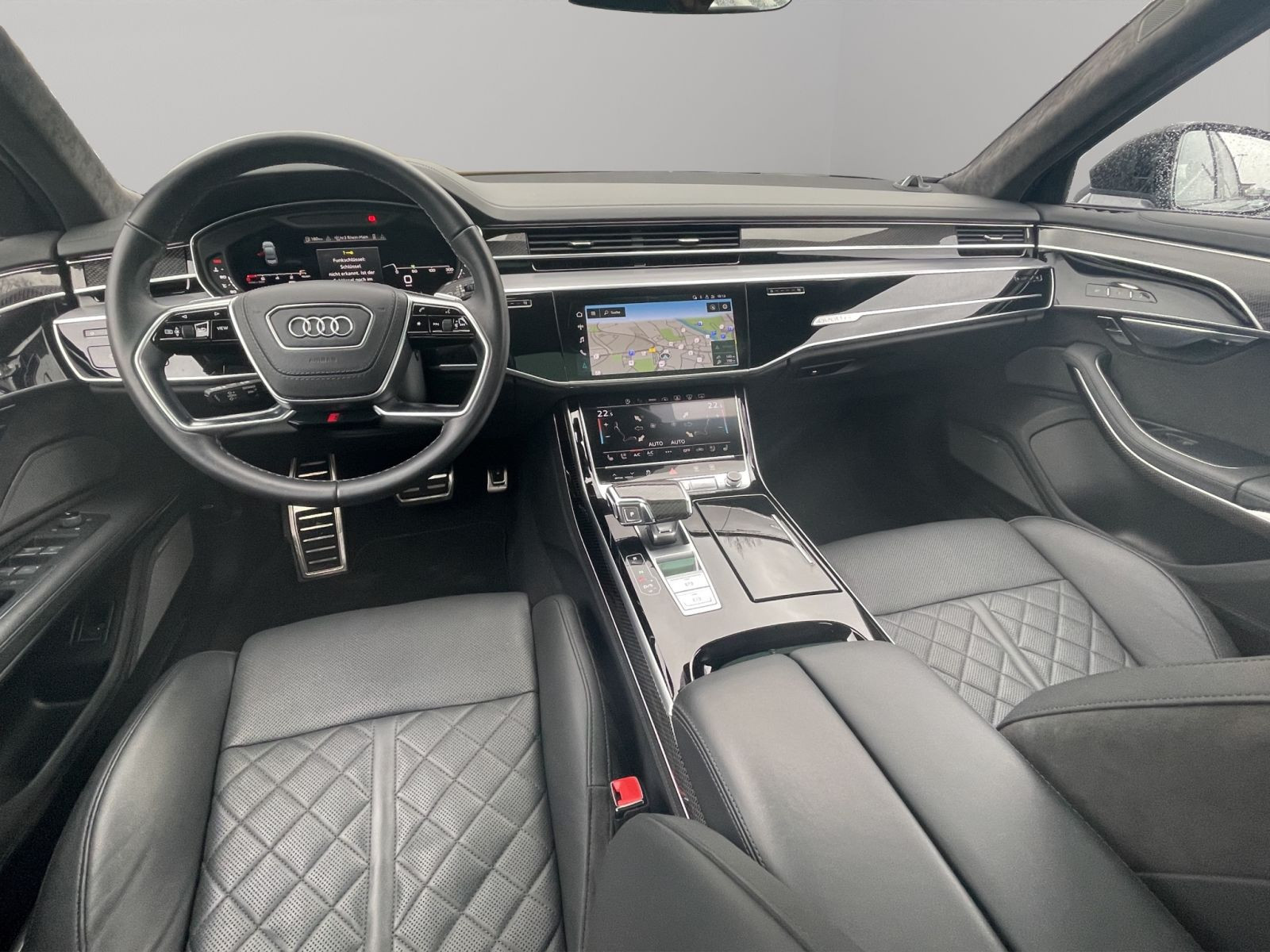 Audi - S8_15