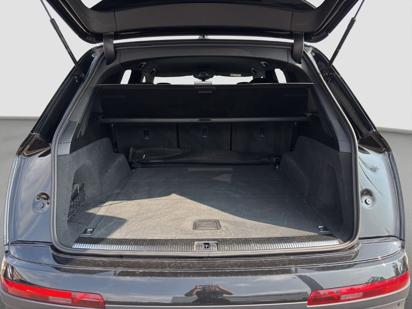 Audi - Q7_14
