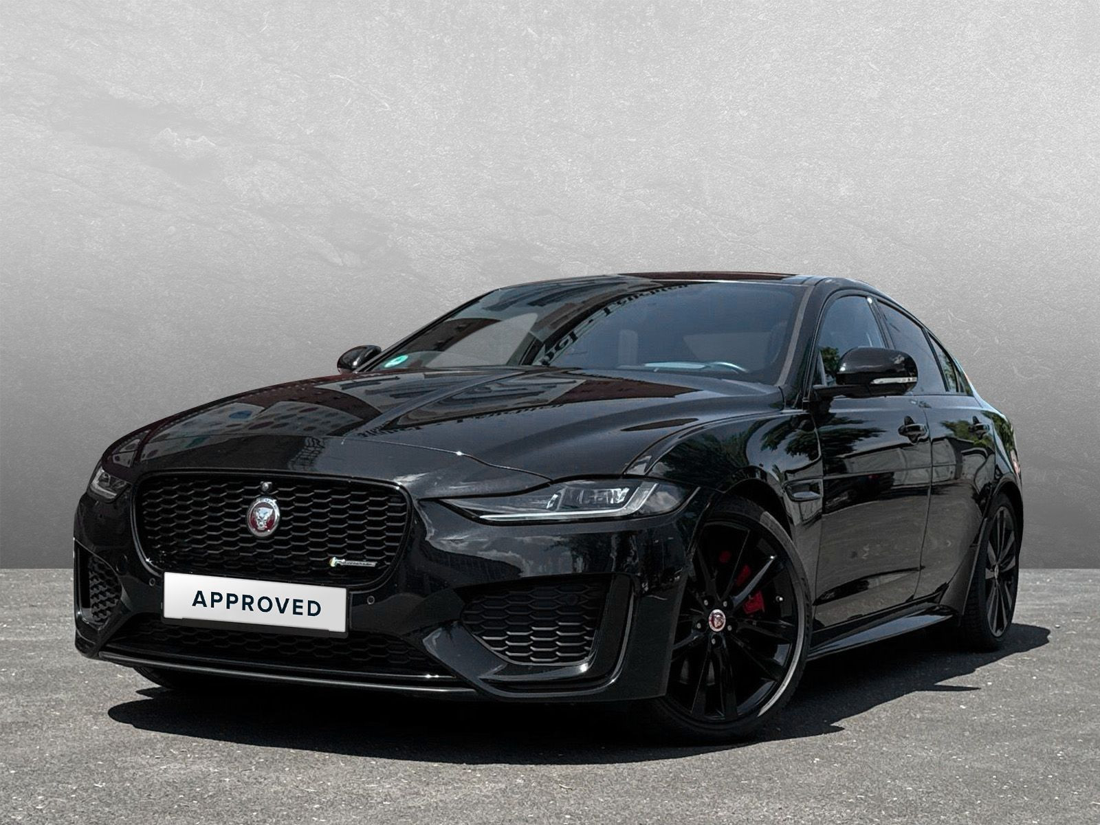 Jaguar - XE_1