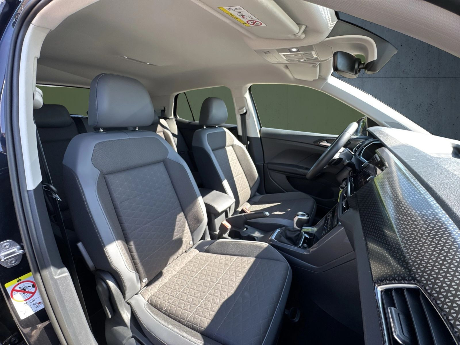 Volkswagen - T-Cross_18