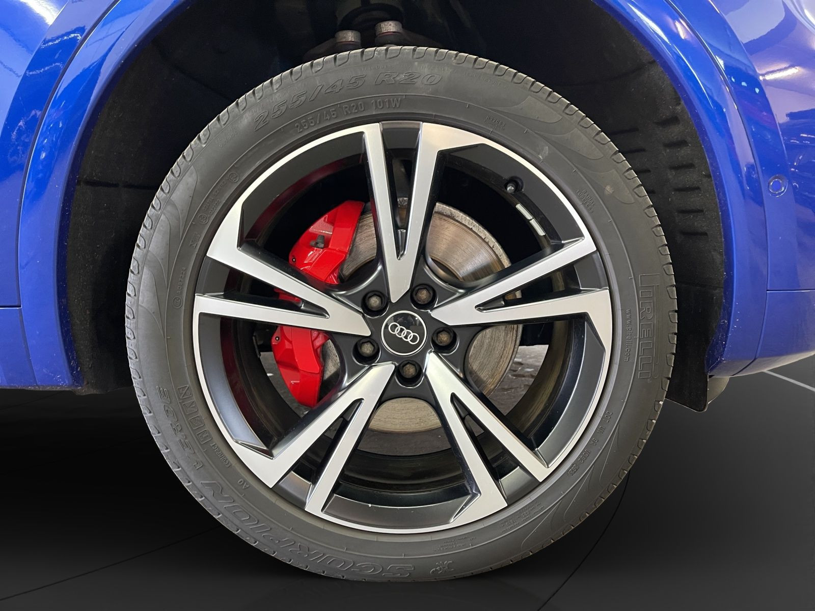 Audi - Q5_15 Audi - Q5_15