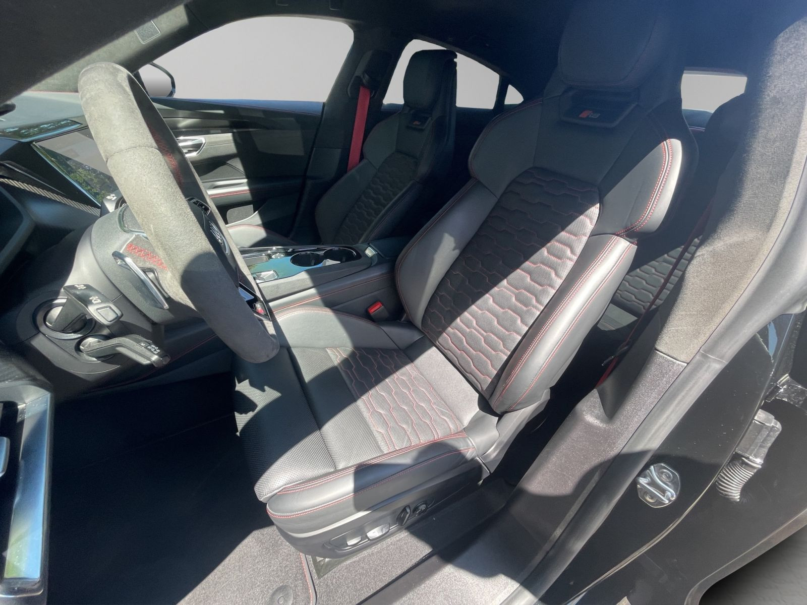 Audi - RS e-tron GT_11