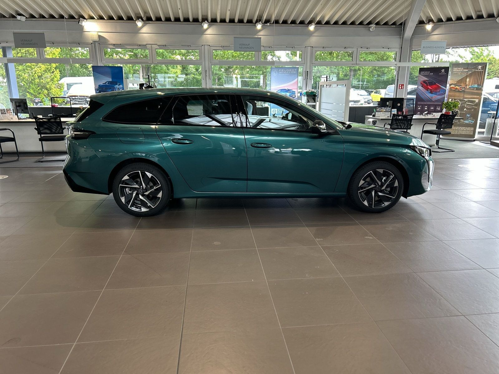 Peugeot - 308_5