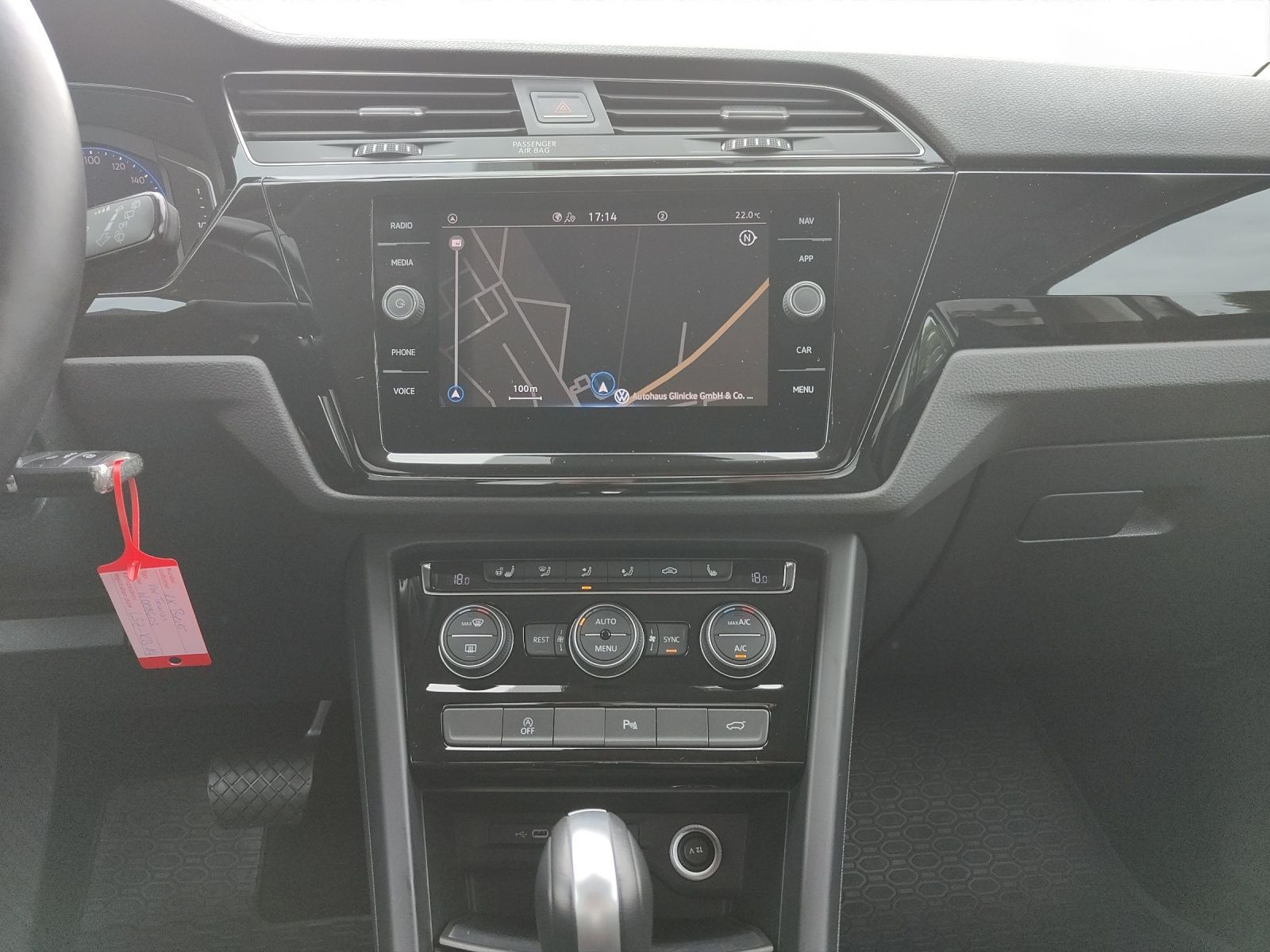 Volkswagen - Touran_8