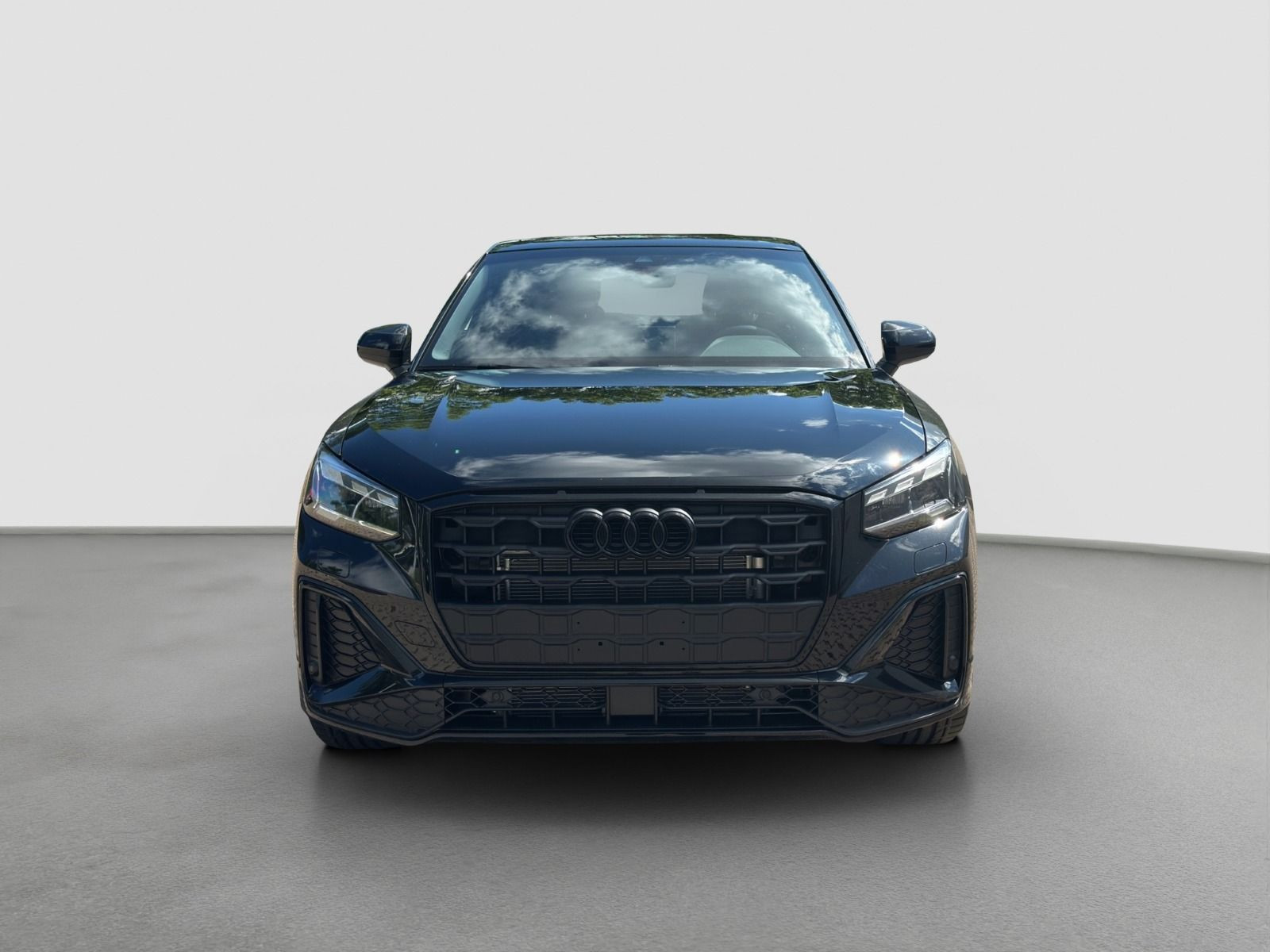 Audi - Q2_4
