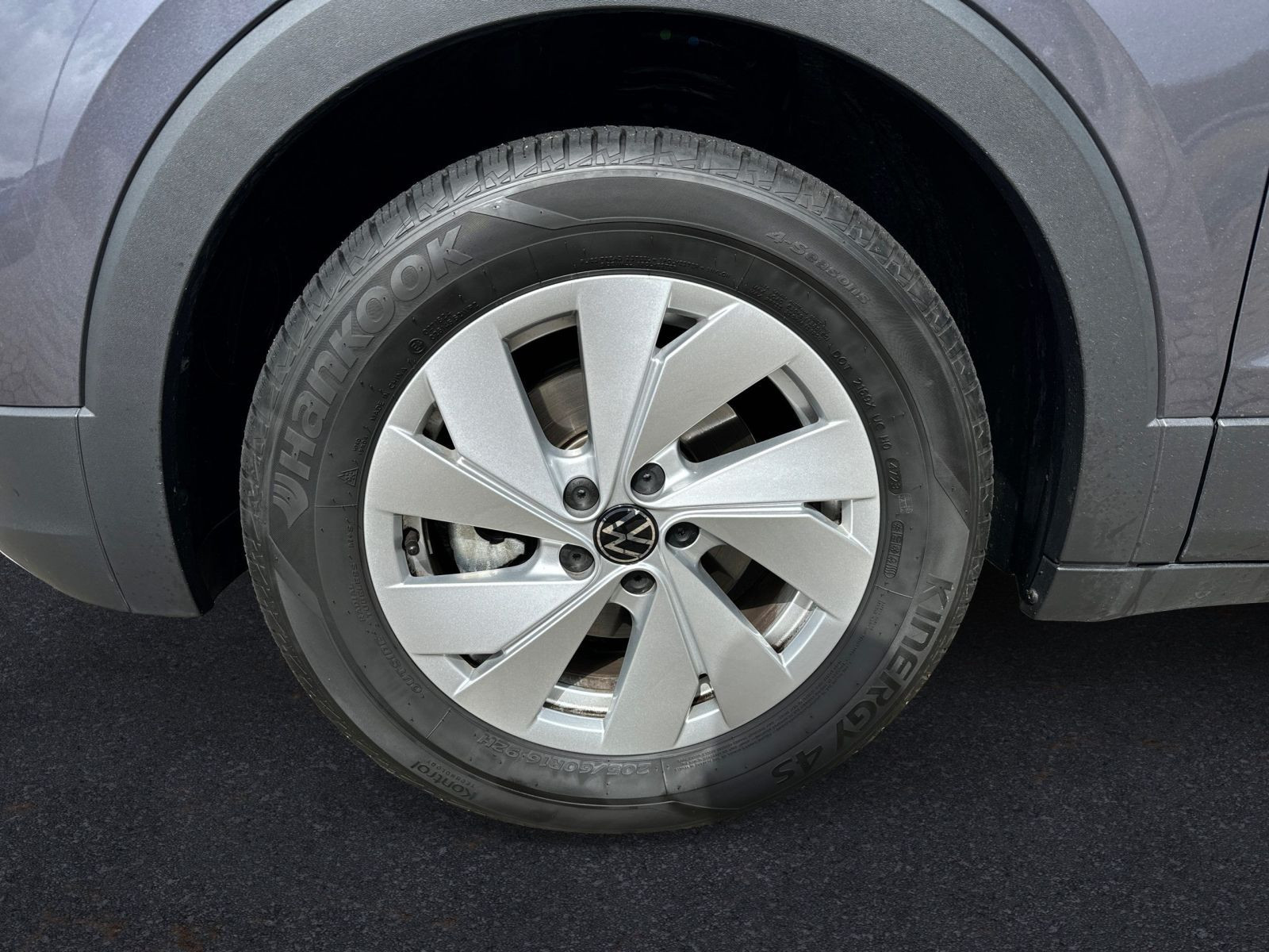Volkswagen - T-Cross_9