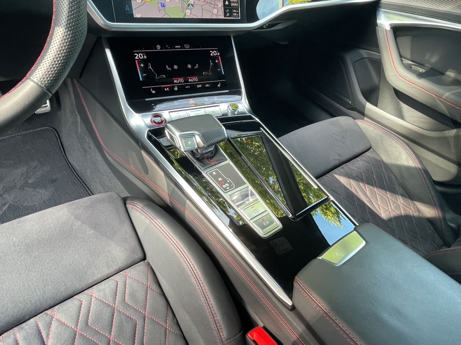 Audi - S6 Limousine_15