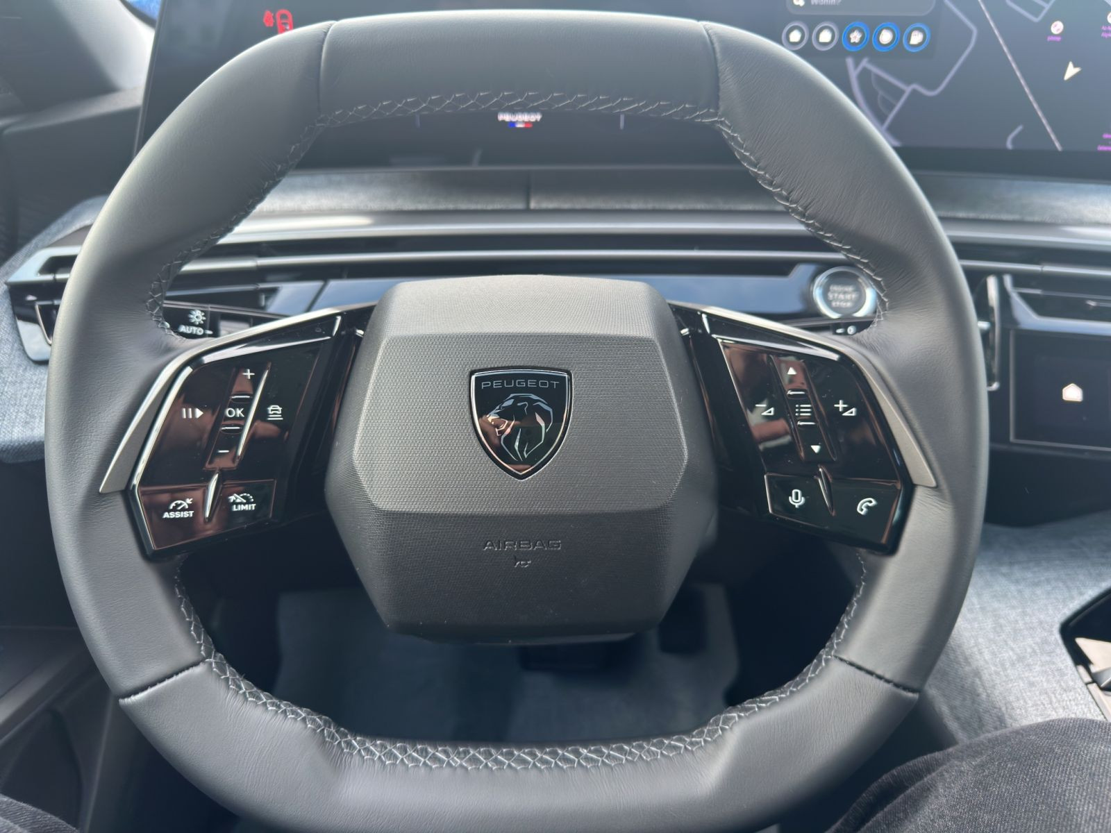 Peugeot - 5008_18