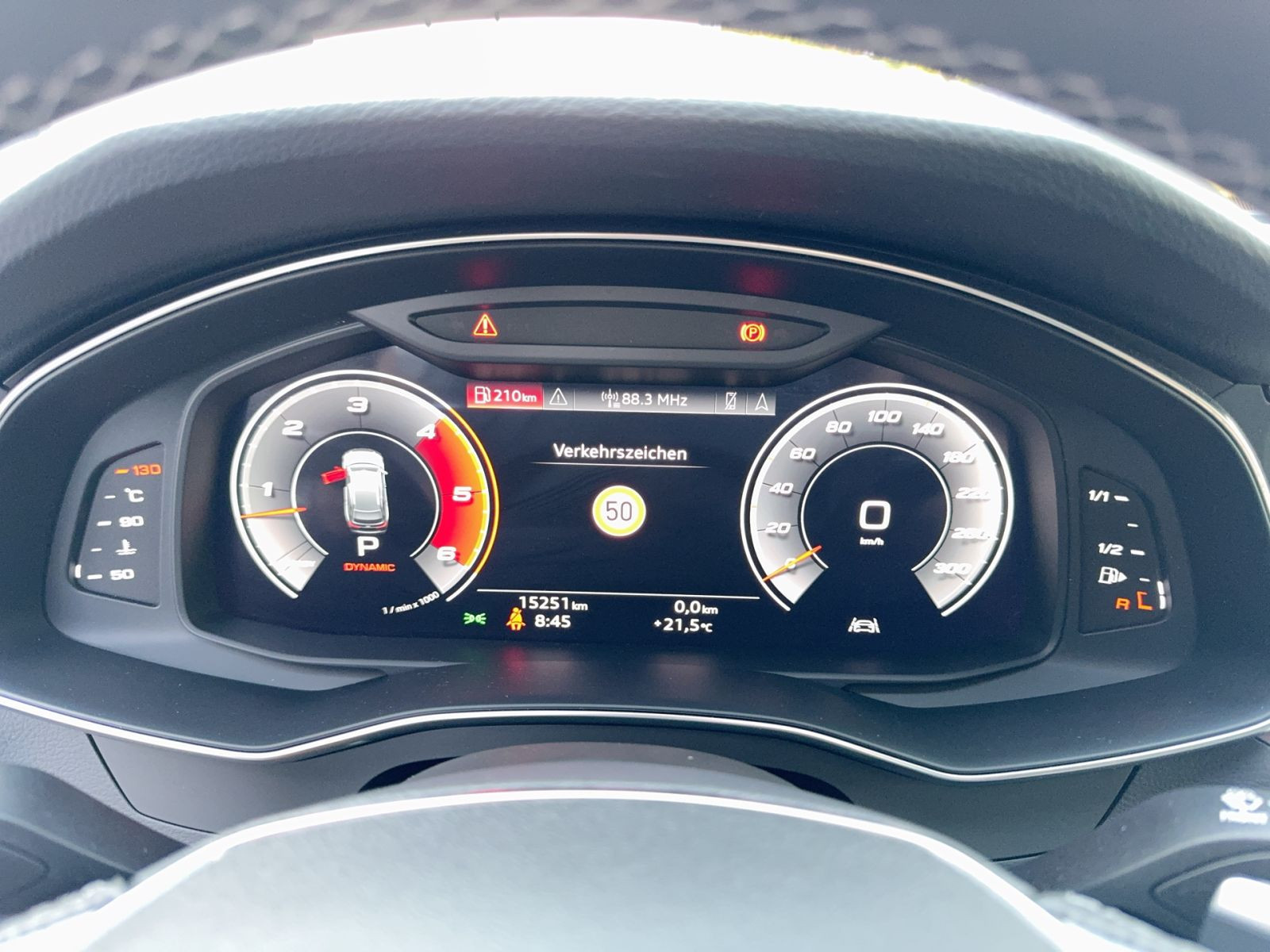 Audi - S6 Avant_12