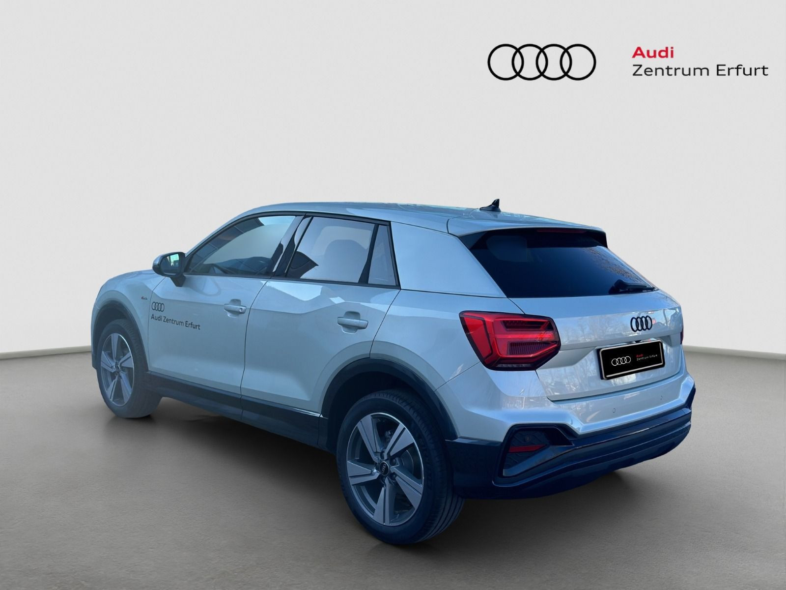 Audi - Q2_4