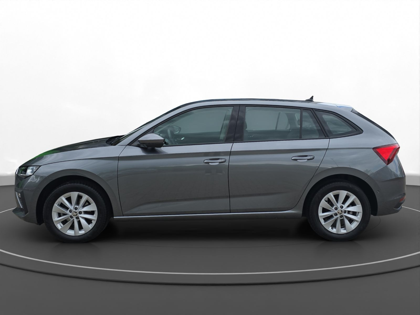 Škoda - Scala_3