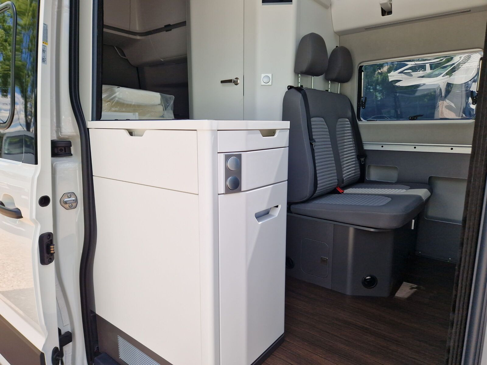 Volkswagen - Grand California 600_10