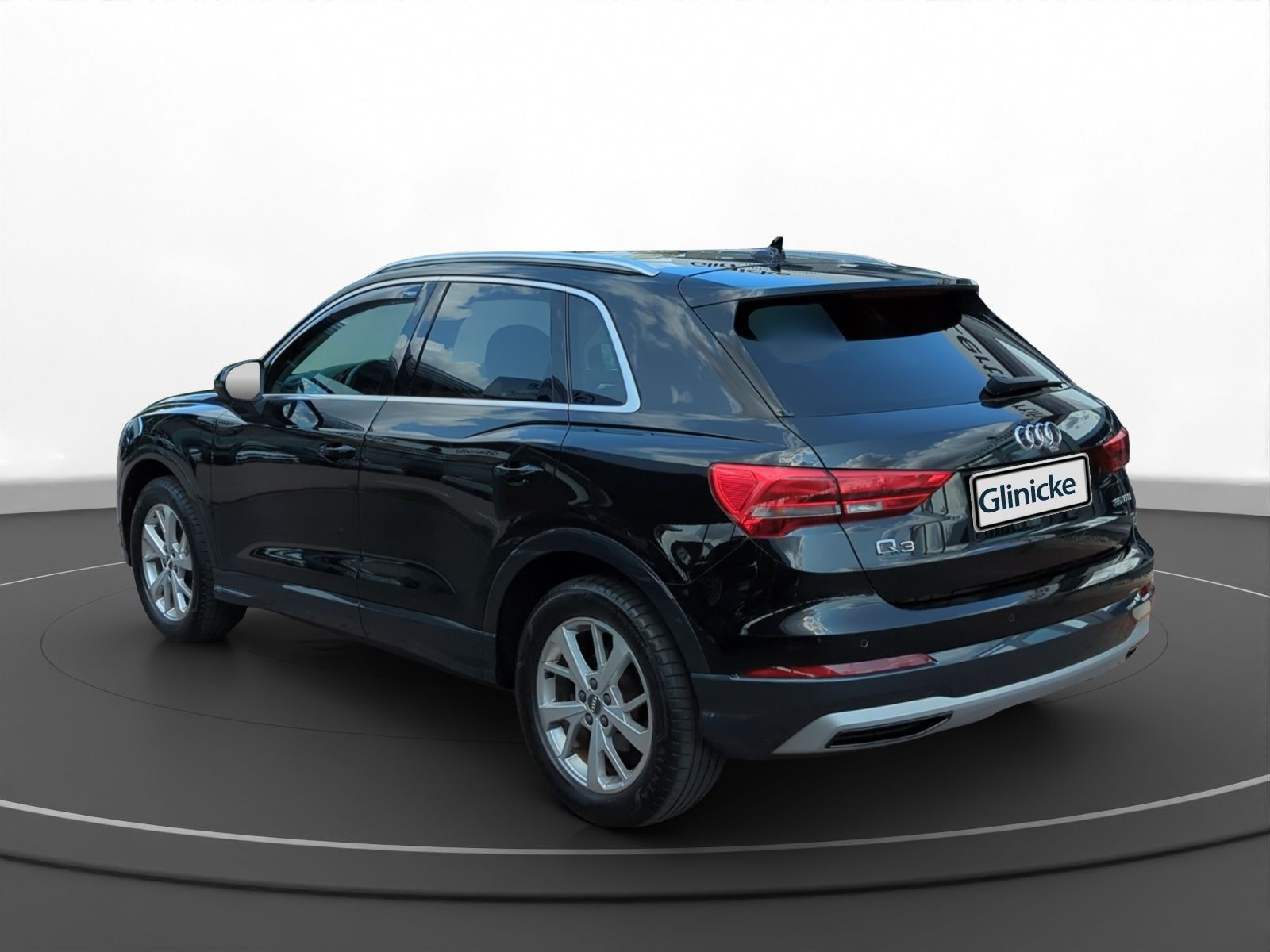 Audi - Q3_8