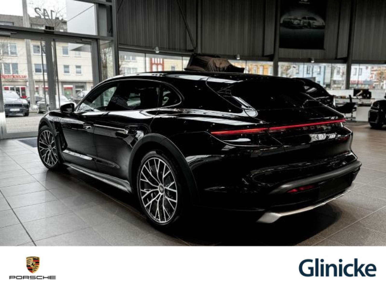 Porsche - Taycan_3