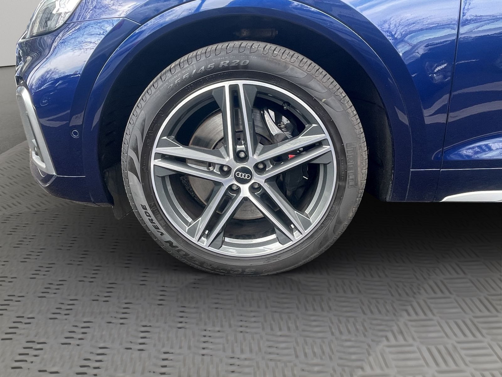 Audi - SQ5_21