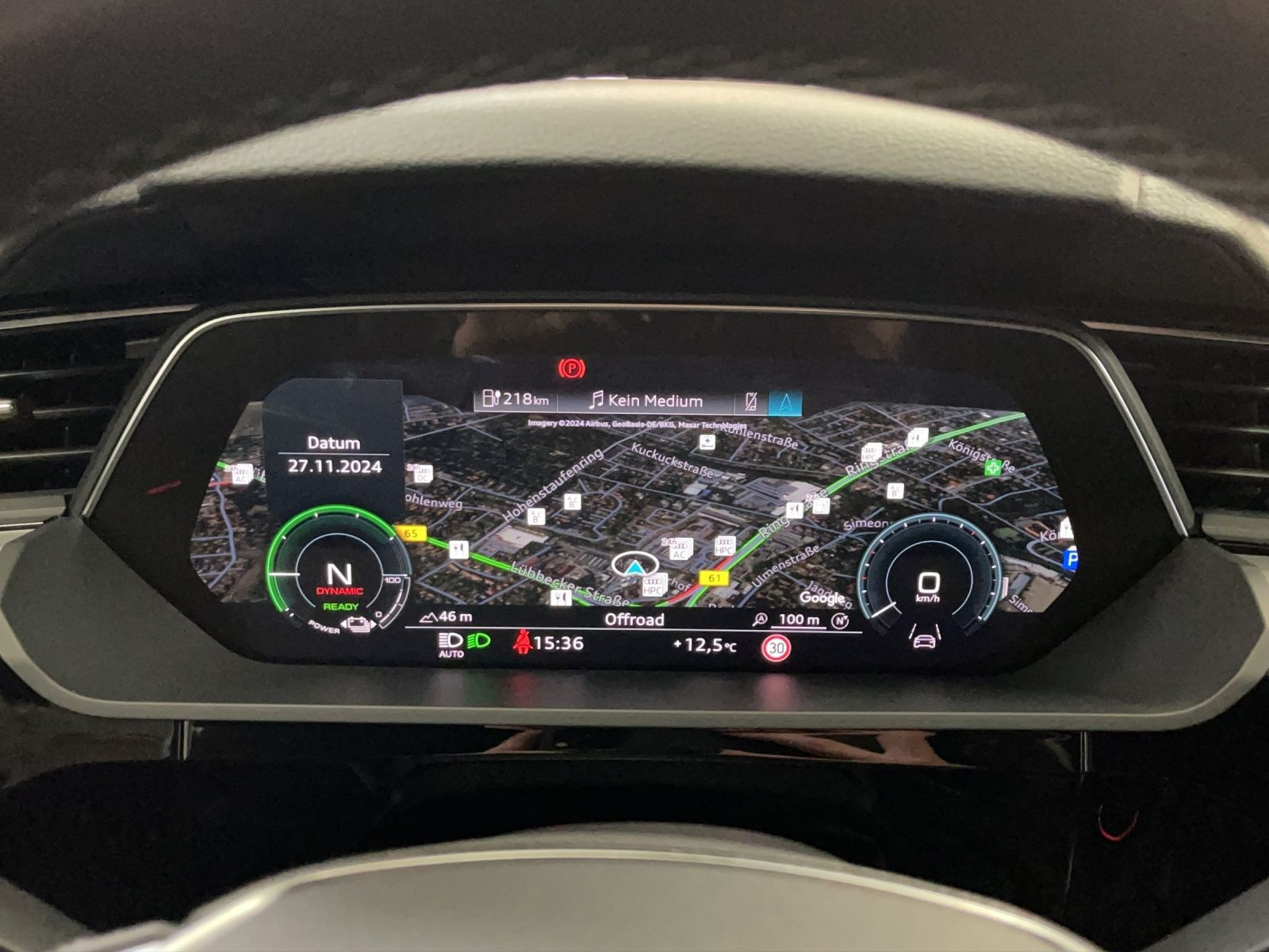 Audi - Q8 Sportback e-tron_20