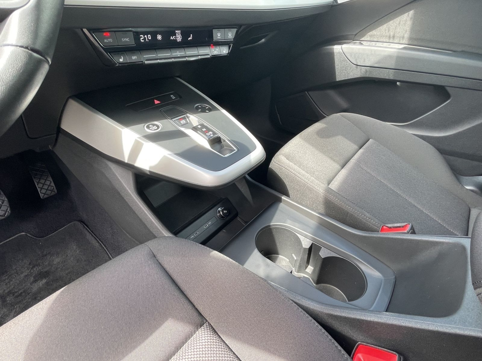 Audi - Q4_15