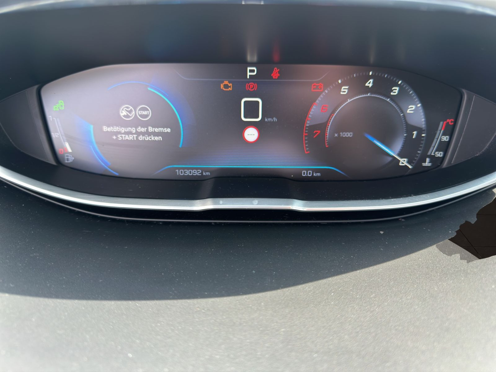 Peugeot - 3008_11
