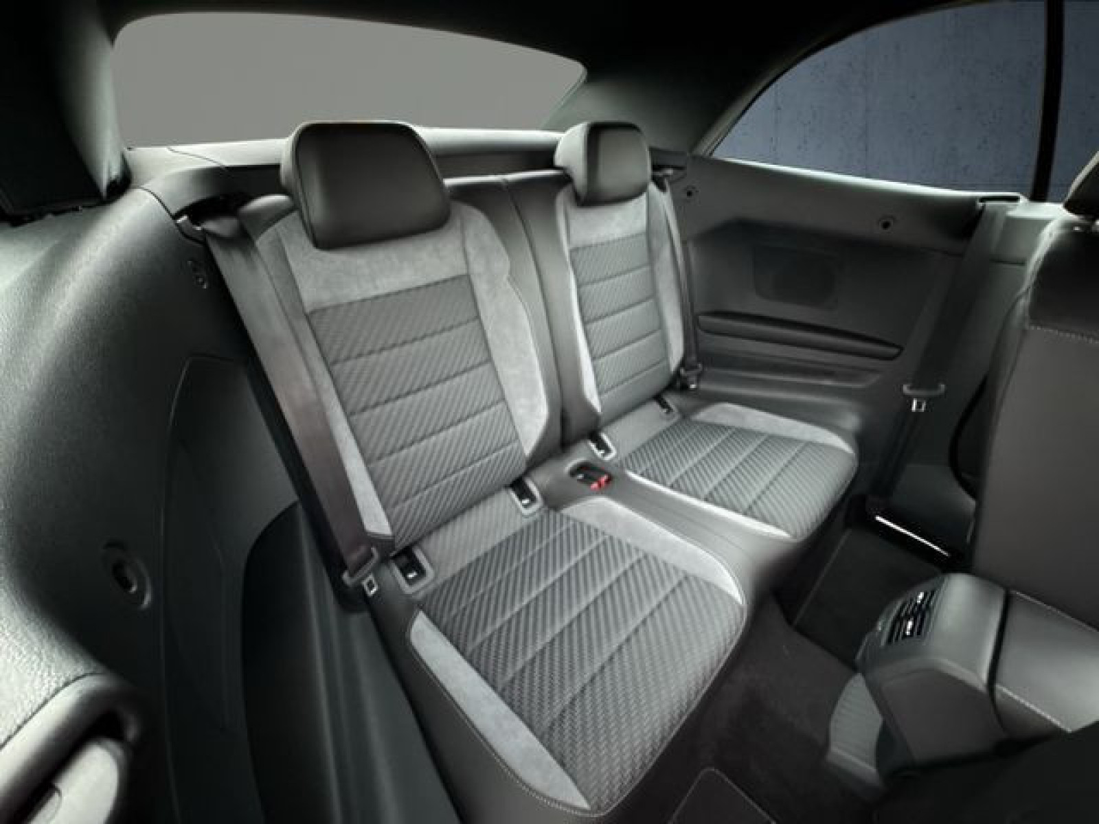 Volkswagen - T-Roc Cabriolet_19