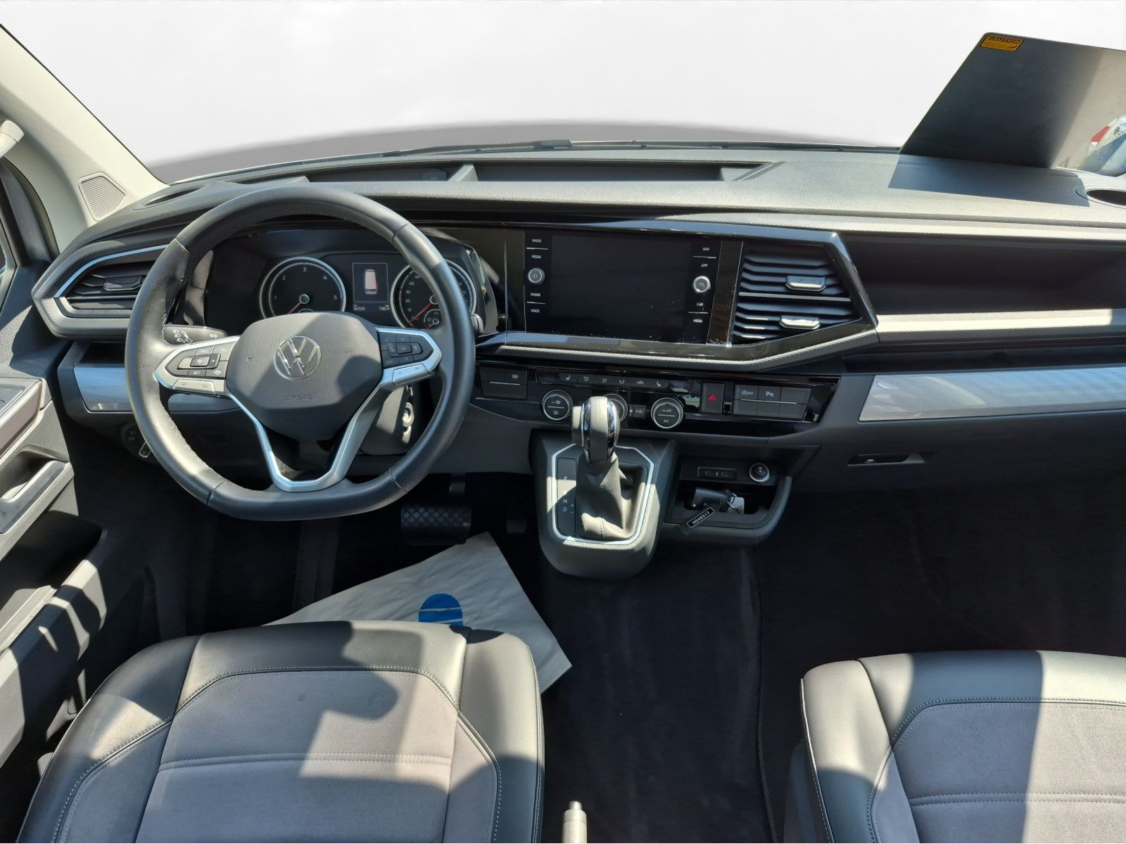 Volkswagen - Multivan_4