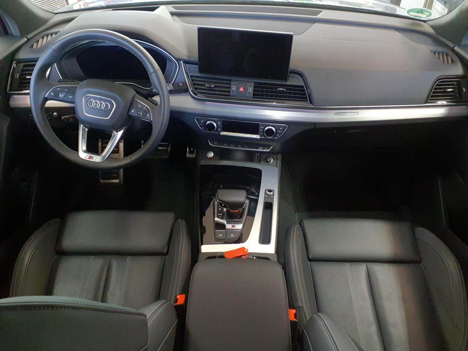 Audi - SQ5_4