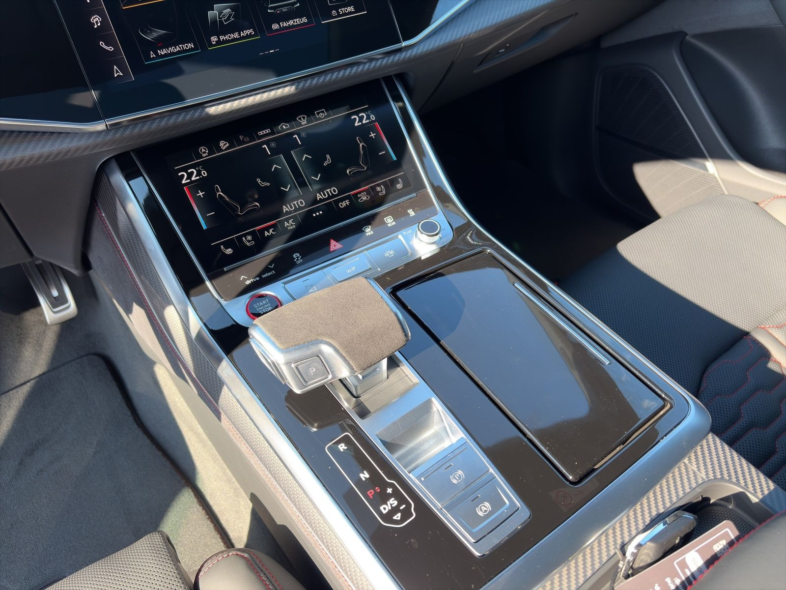 Audi - RS Q8_8