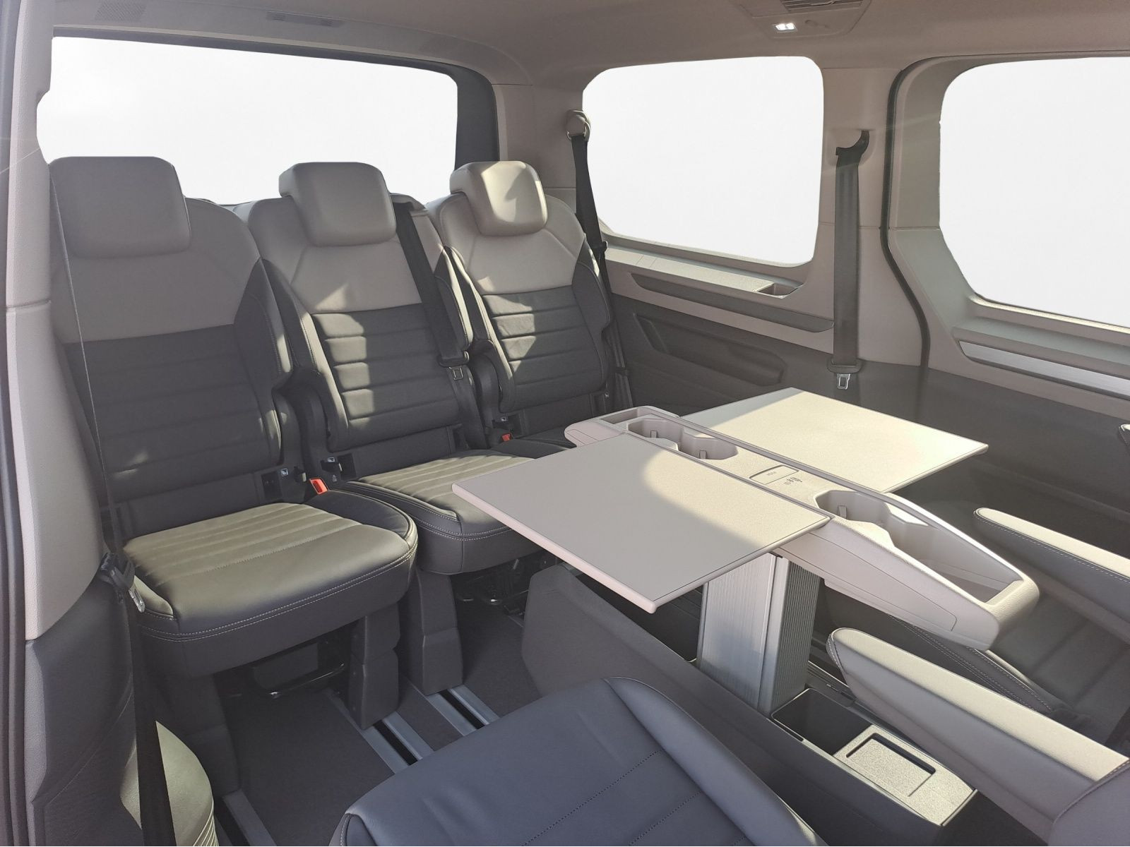 Volkswagen - Multivan_18
