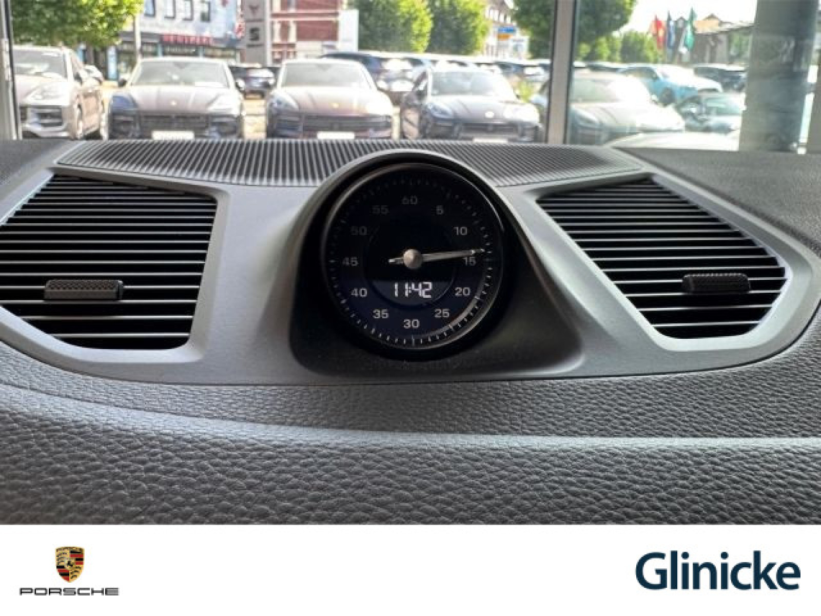 Porsche - Cayenne_12