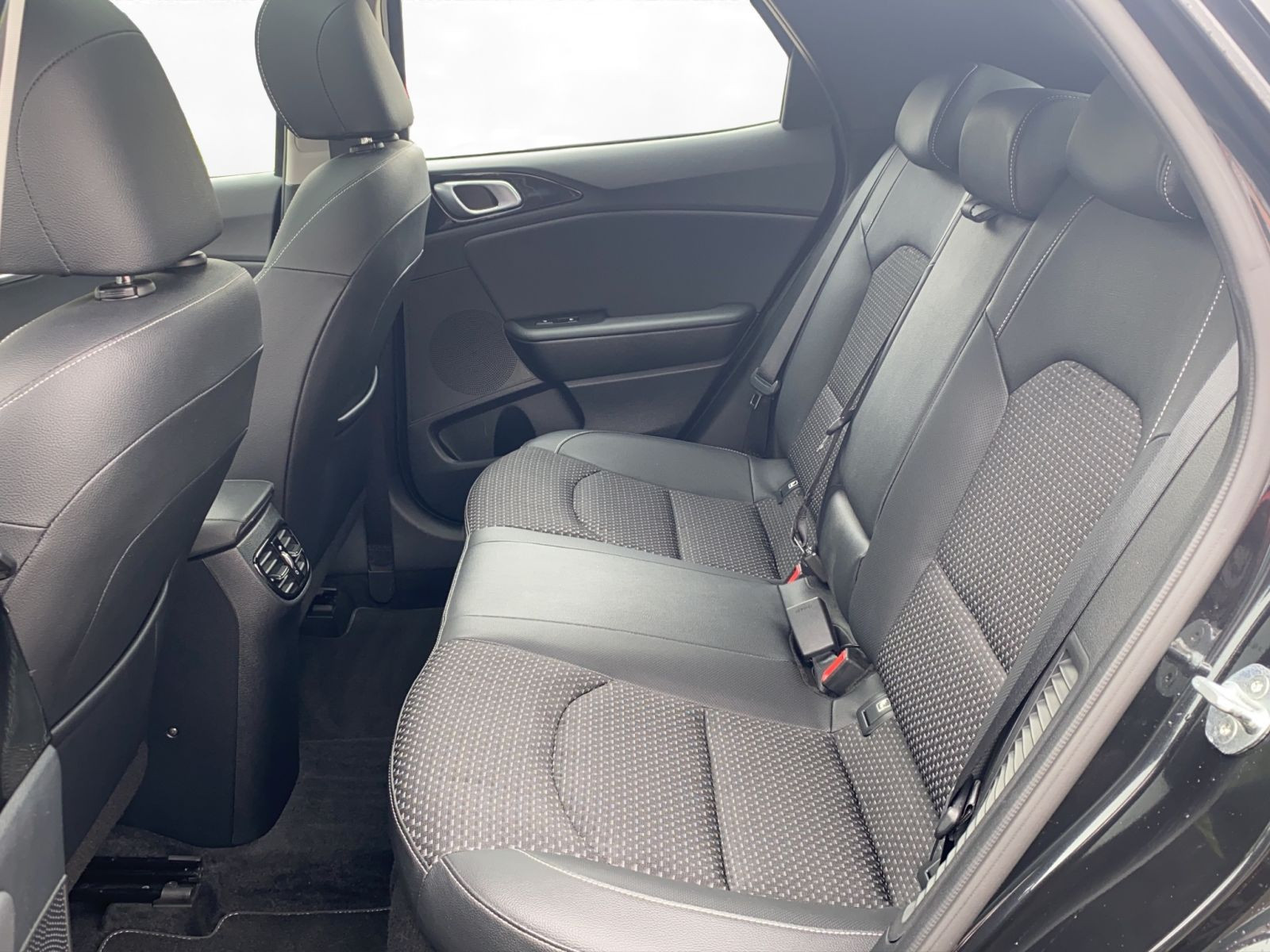 Kia - XCeed_13