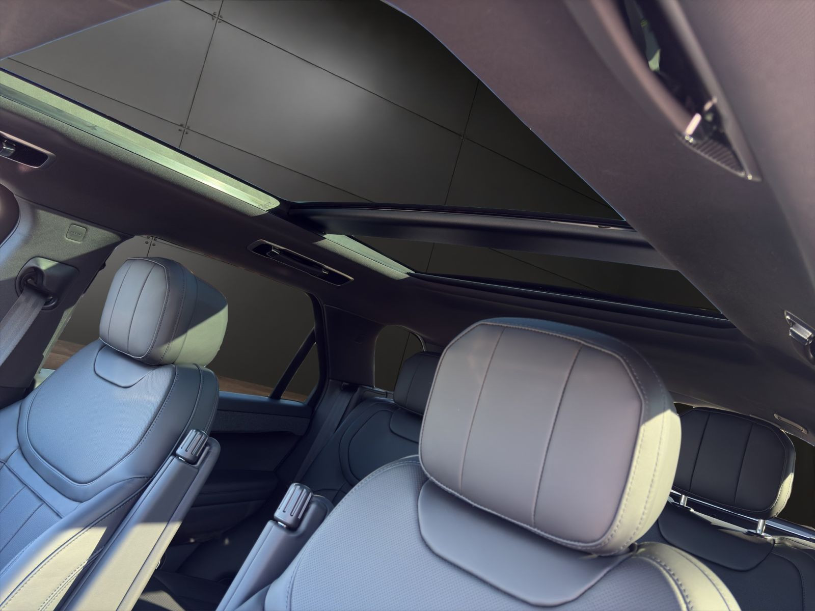 Land Rover - Range Rover Sport_10
