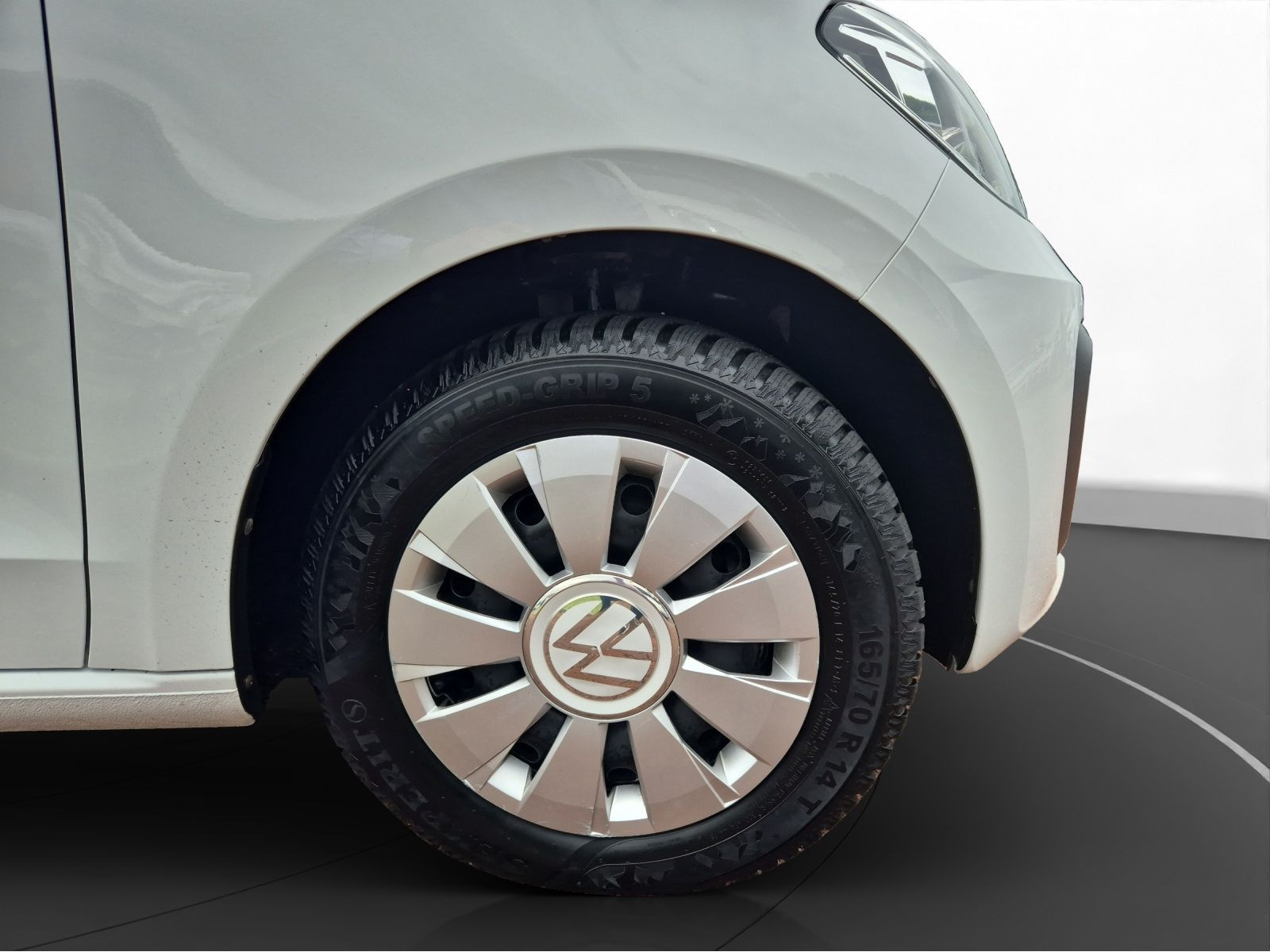 Volkswagen - up!_13