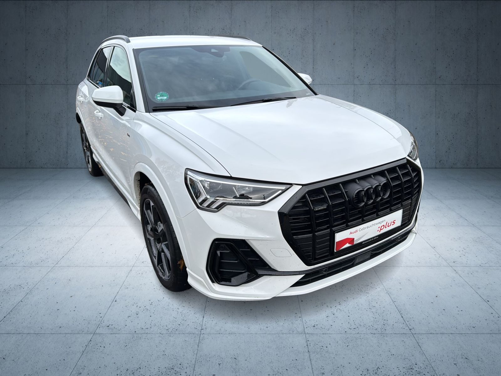 Audi - Q3_28 Audi - Q3_28