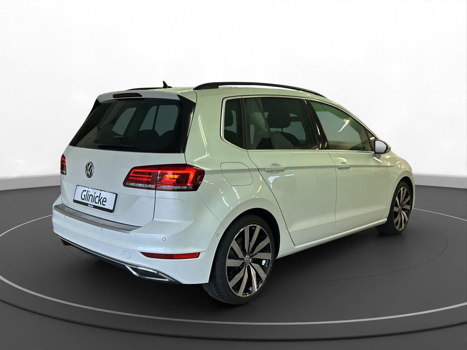 Volkswagen - Golf Sportsvan_6