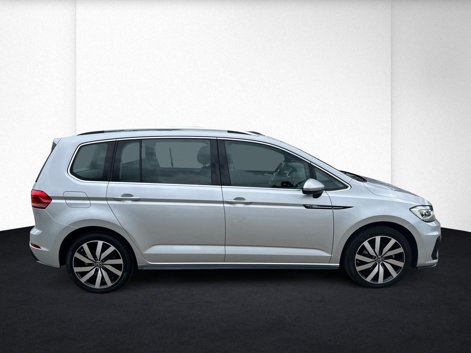 Volkswagen - Touran_8