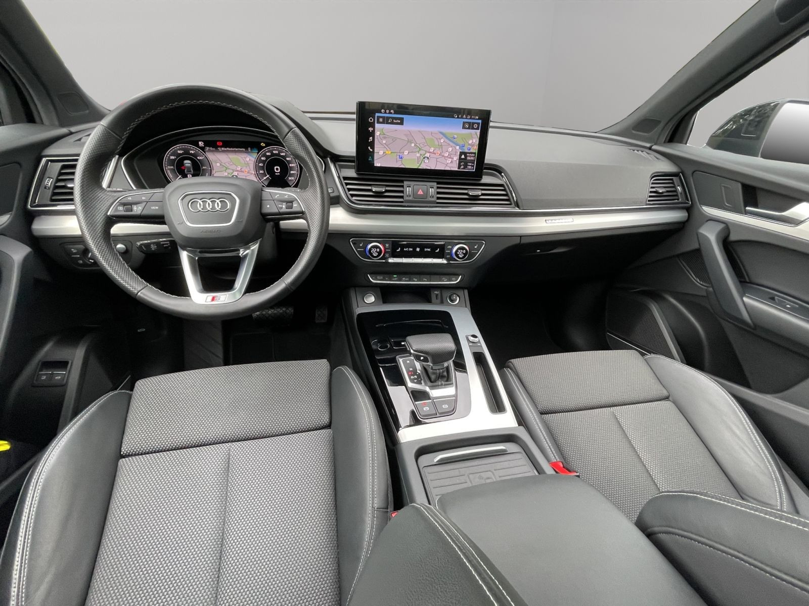 Audi - Q5_17